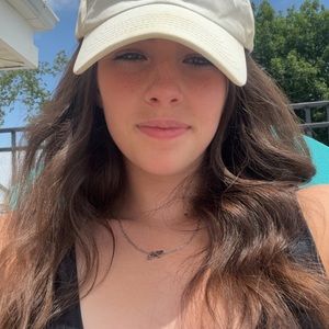 Meet your Posher, Jade